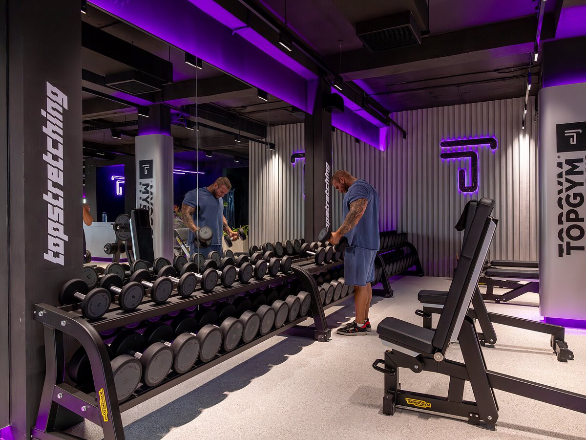 TOPGYM Batu Bolong