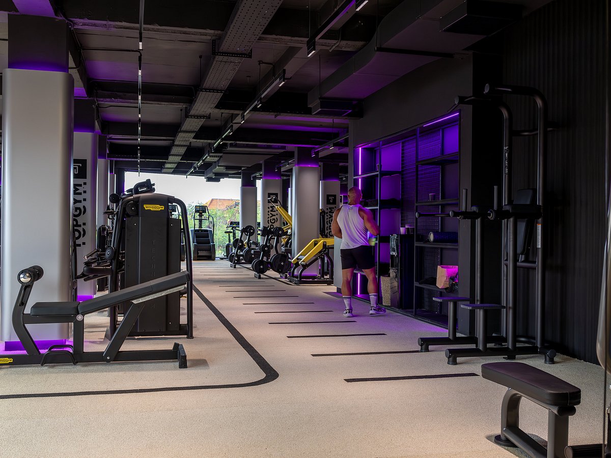 TOPGYM Batu Bolong