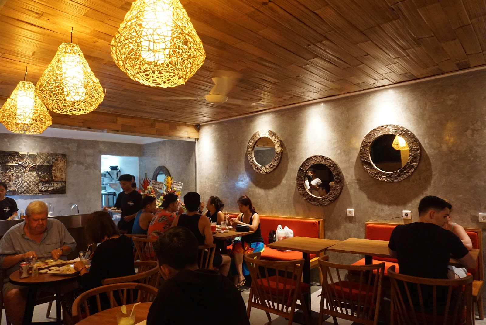 Wildberry 18 Sushi & Indonesian Cafe Ubud
