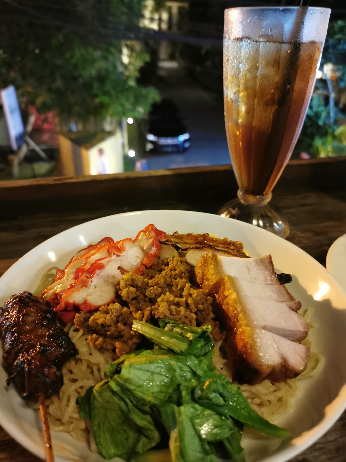 Lucky 8 Roast Pork Noodle Ubud bakmi babi