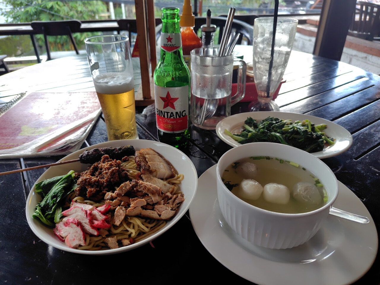 Lucky 8 Roast Pork Noodle Ubud bakmi babi
