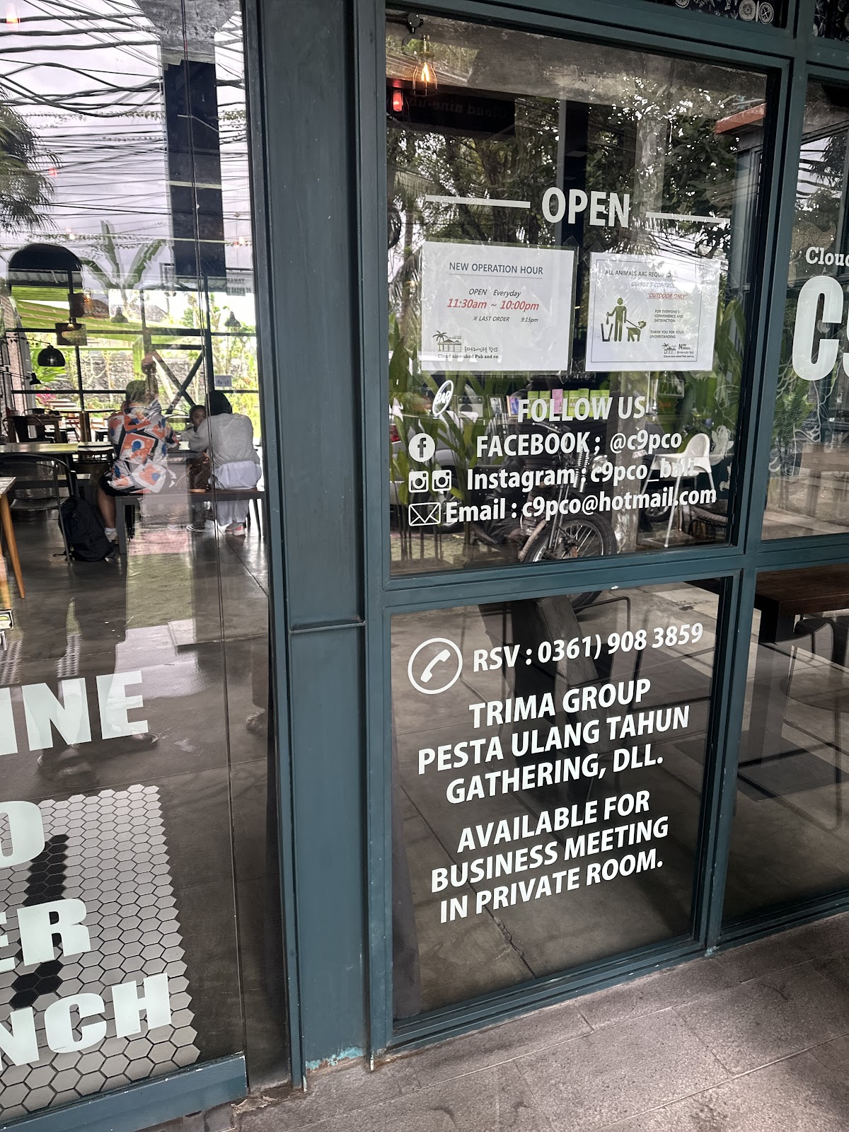 Cloud Nine Ubud Pub and Co