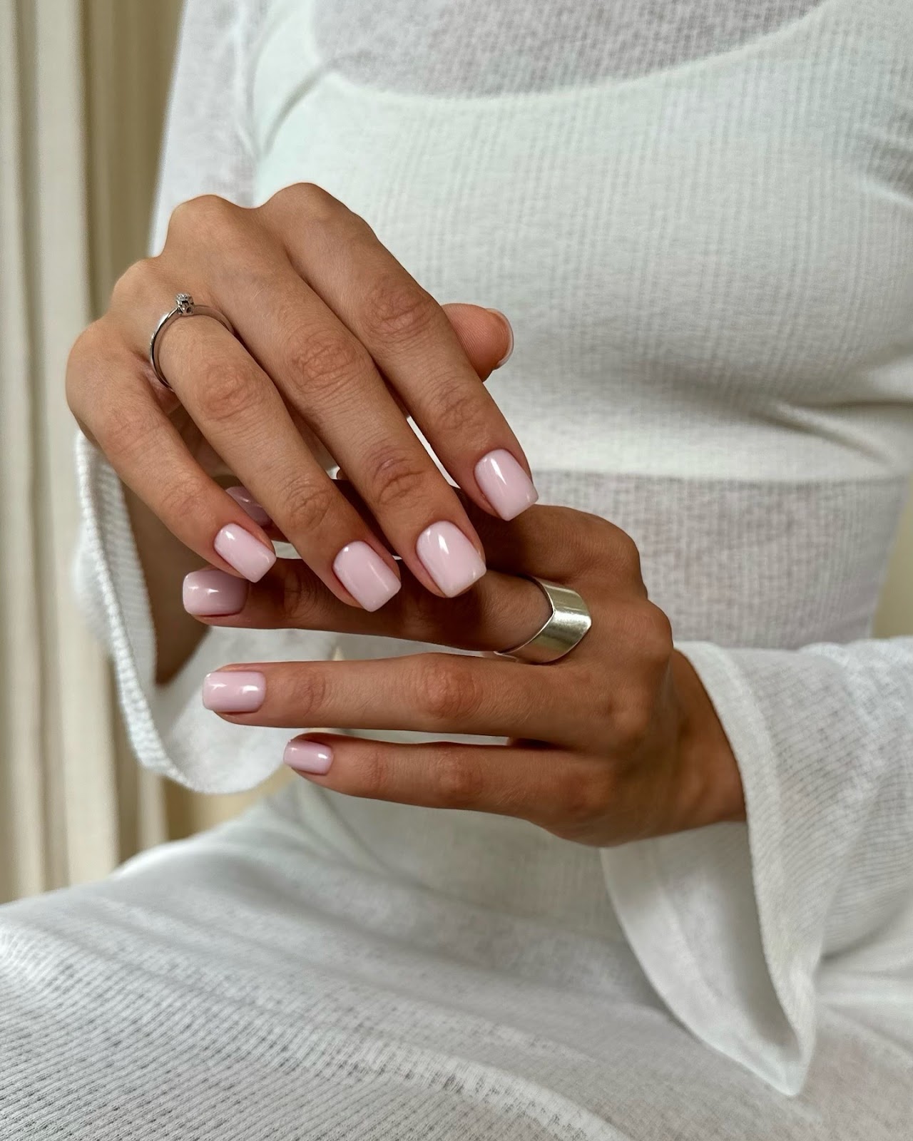 VACUUM beauty studio - manicure| pedicure| lashes| brows| salon Ubud