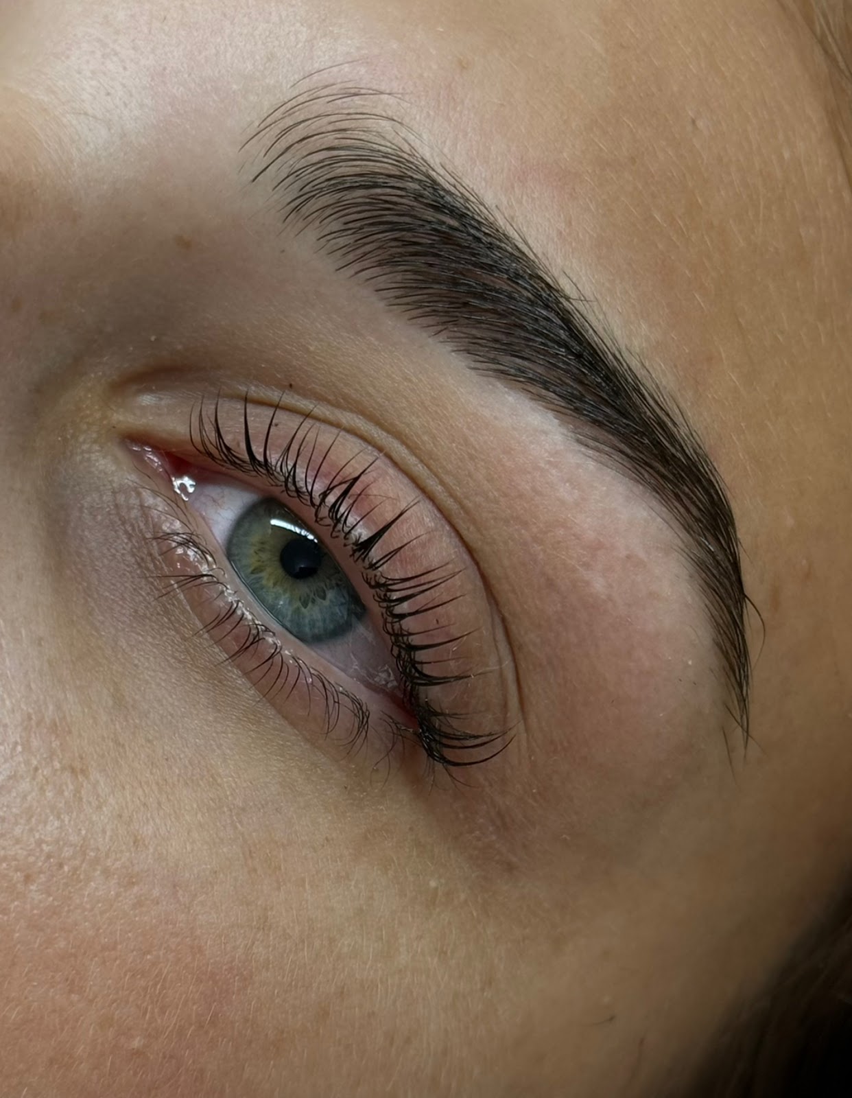 VACUUM beauty studio - manicure| pedicure| lashes| brows| salon Ubud