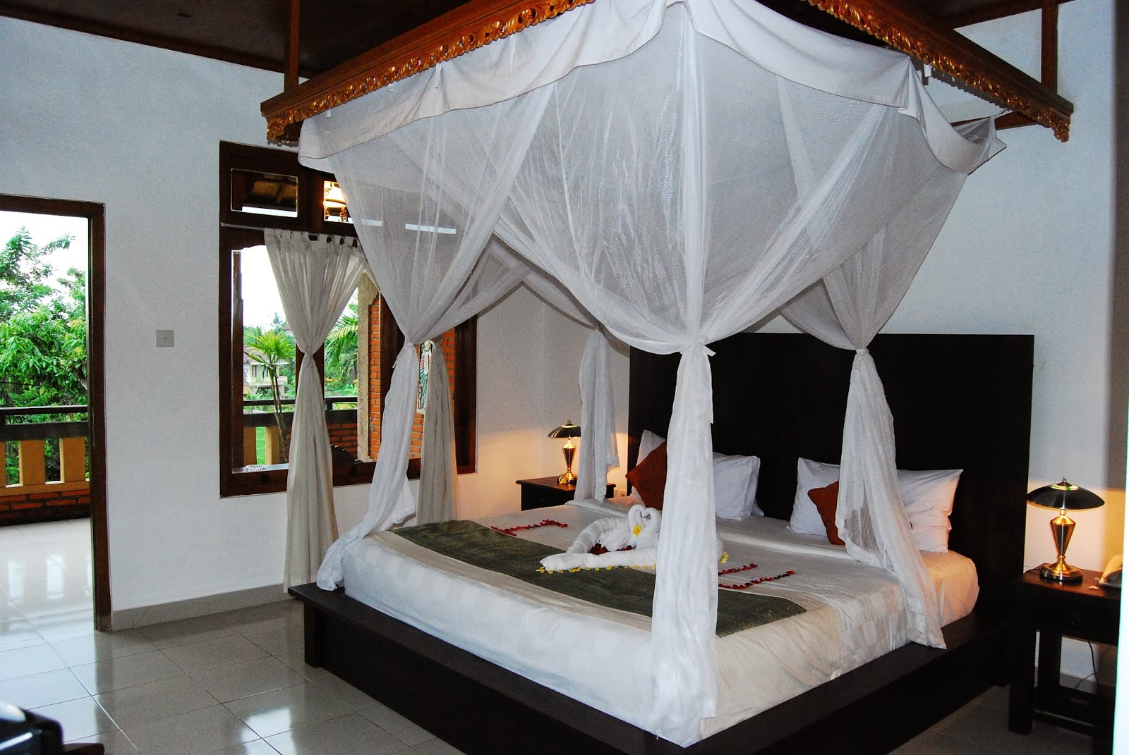 Saren Indah Hotel & Restaurant