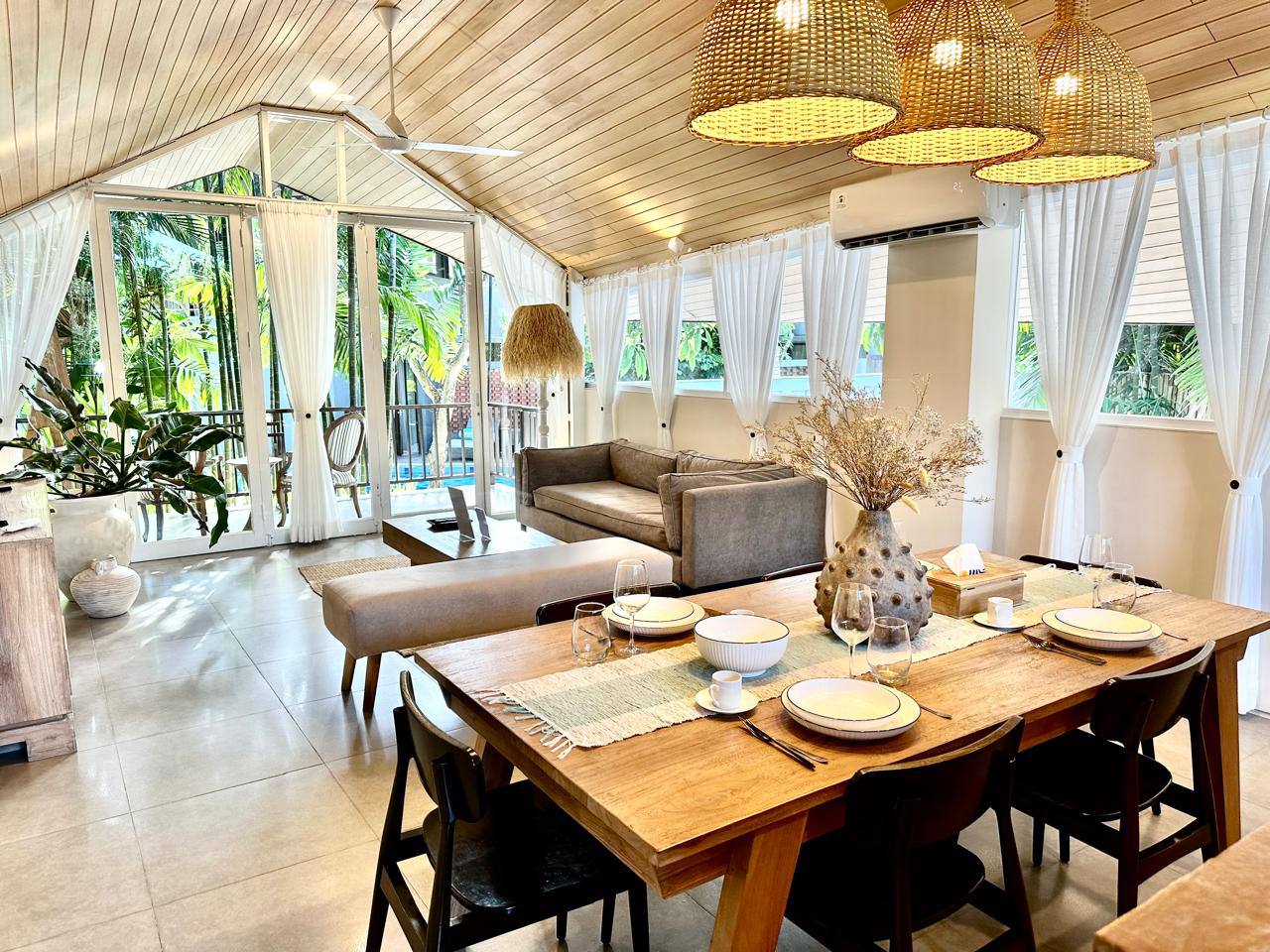 Вилла современная Беноа (нуса дуа) 2 спальни