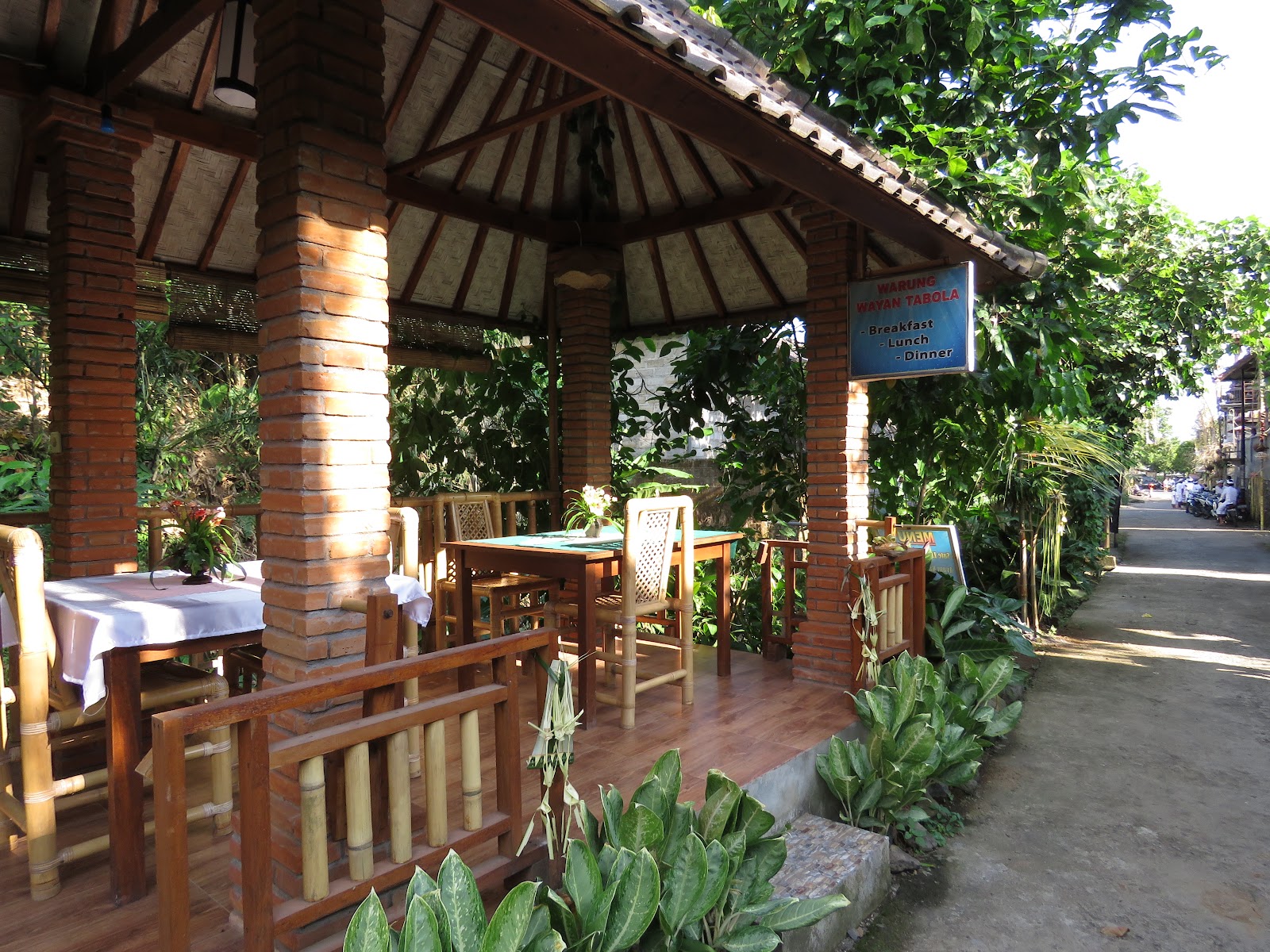 Wayaan Tebola cooking class and eatery