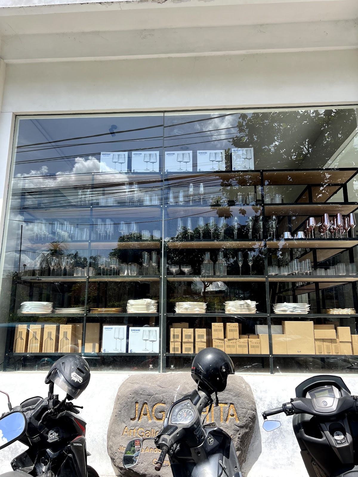 Wine Glass Ubud