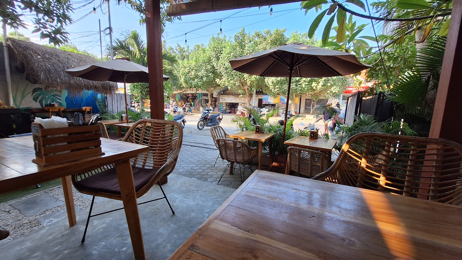 LOKA CAFE LOMBOK