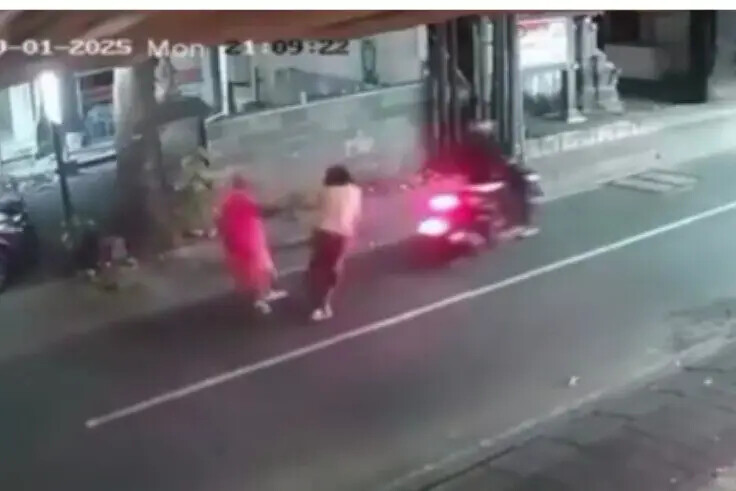 Уличные кражи в Куте и Джимбаране — полиция напоминает о мерах предосторожности