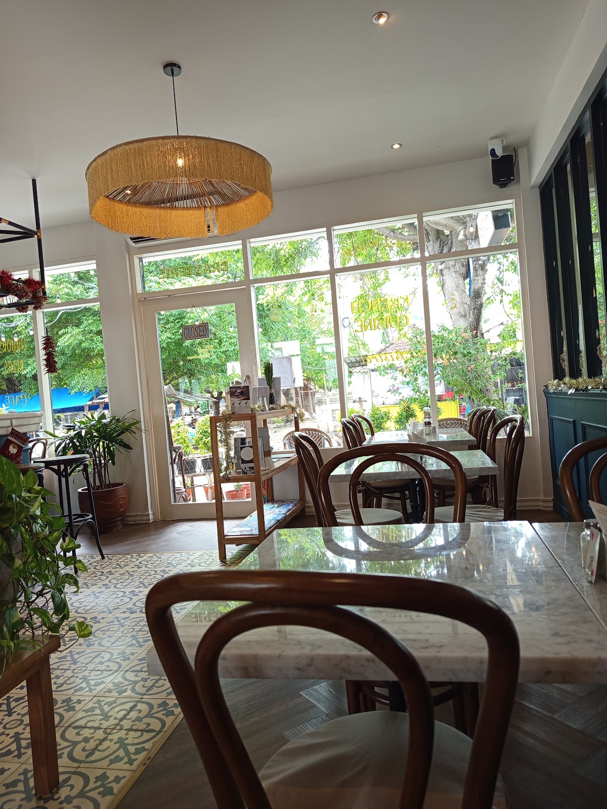Chez Marlin - Café Restaurant Bar