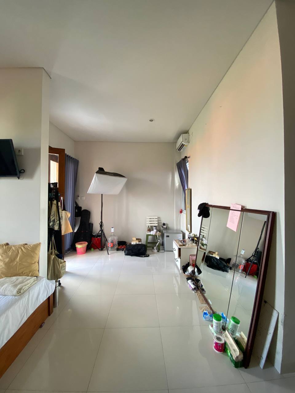 Апартаменты просторная изолированная комната в Мунггу 1 спальня