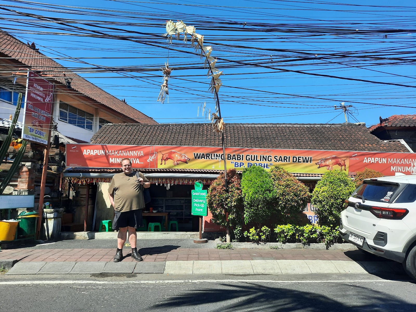 Warung Babi Guling Sari Dewi Bp. Dobil