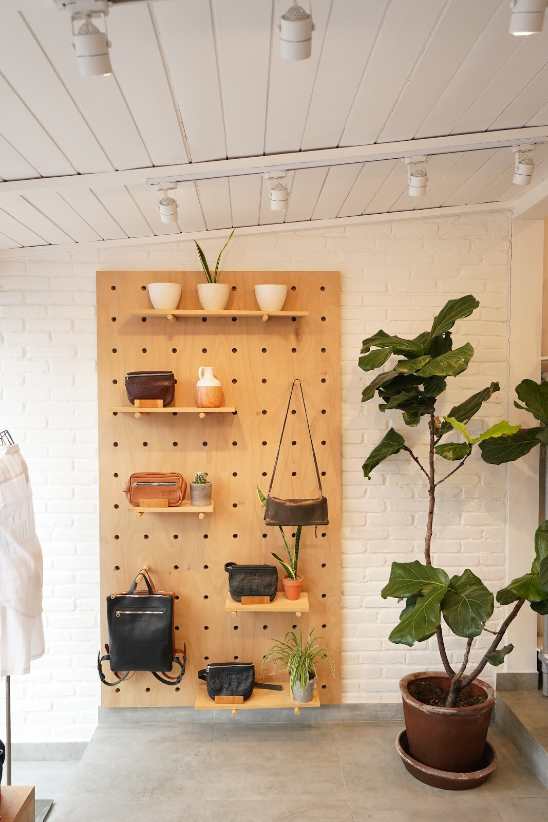 Linen & Co