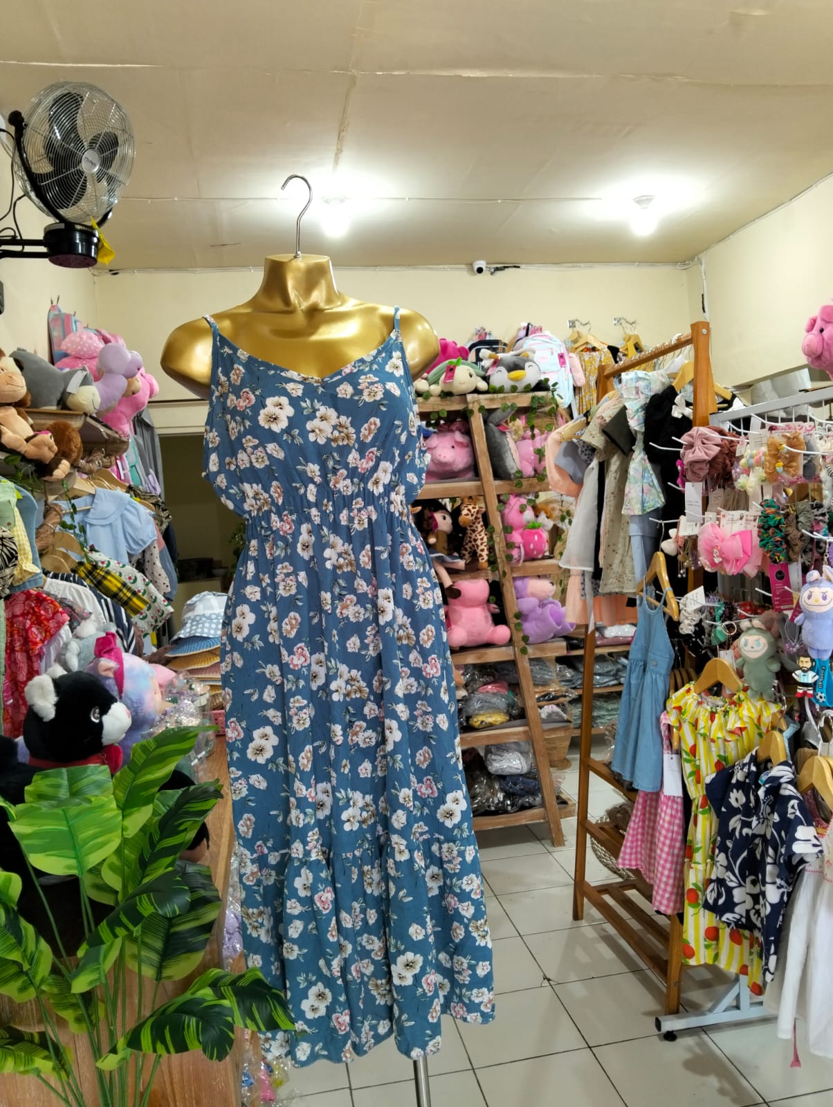 NAISTRA BALI ( kids & mom wear)