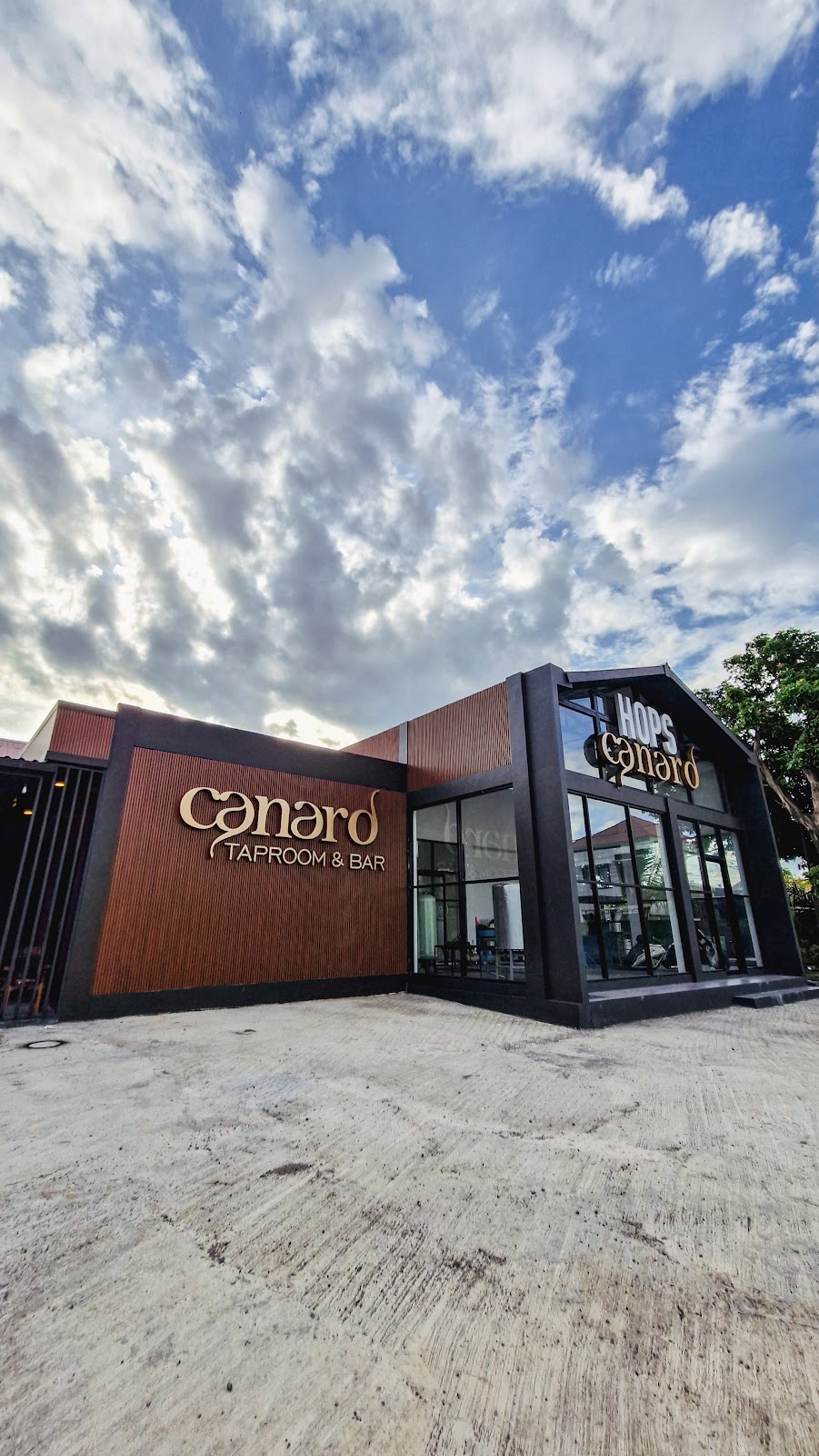 Canard Taproom & Bar, Bali