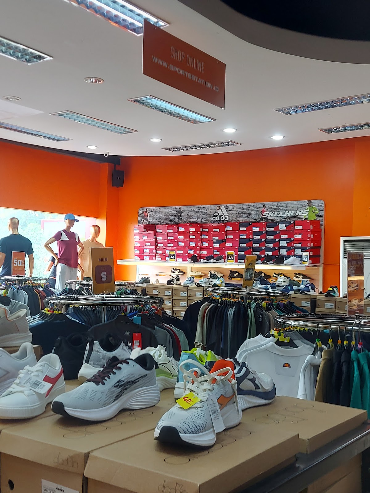 World Brand Factory outlet