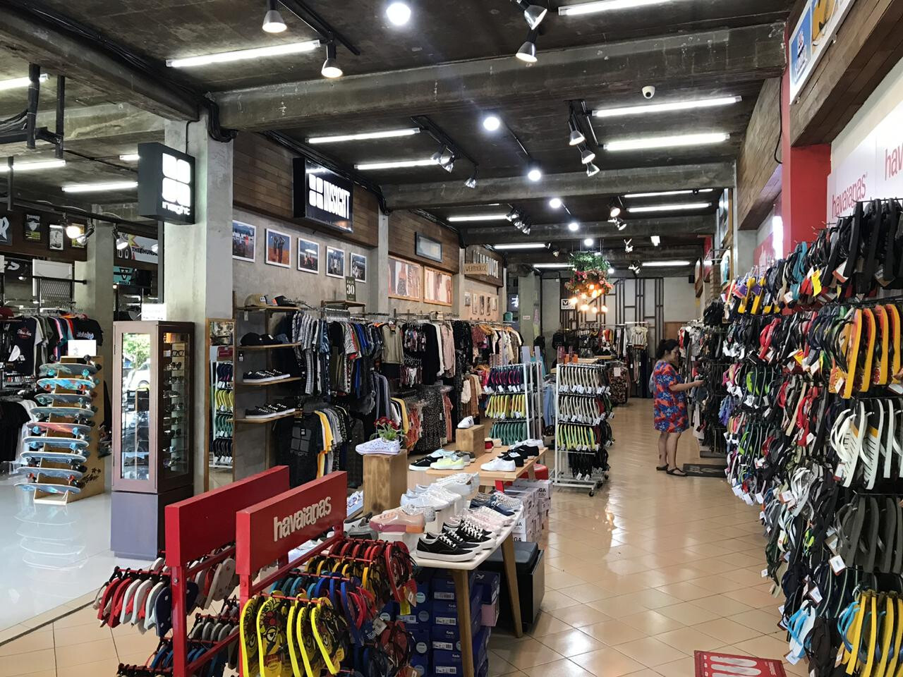SBS ( Special Brand Store ) BALI