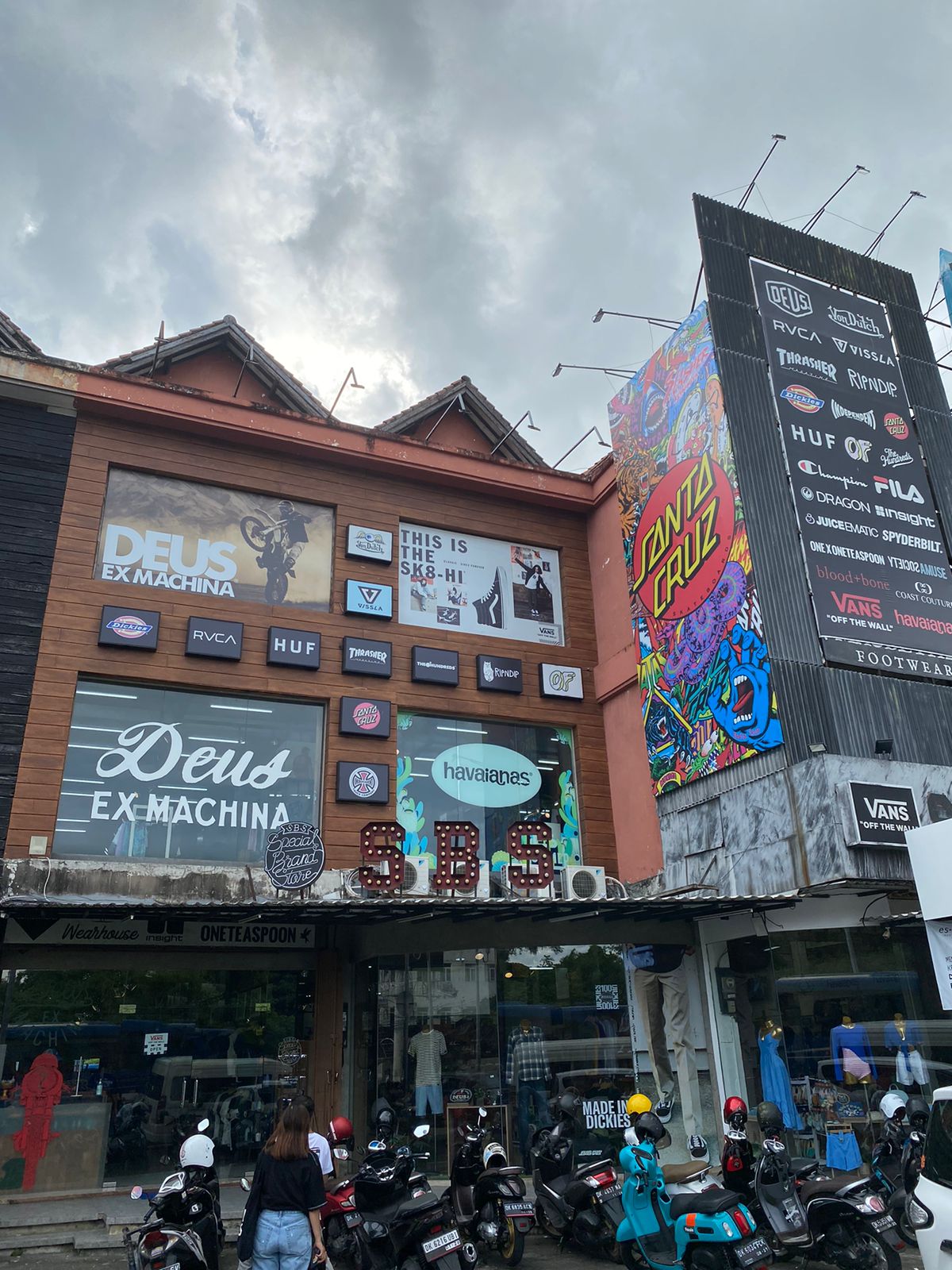 SBS ( Special Brand Store ) BALI