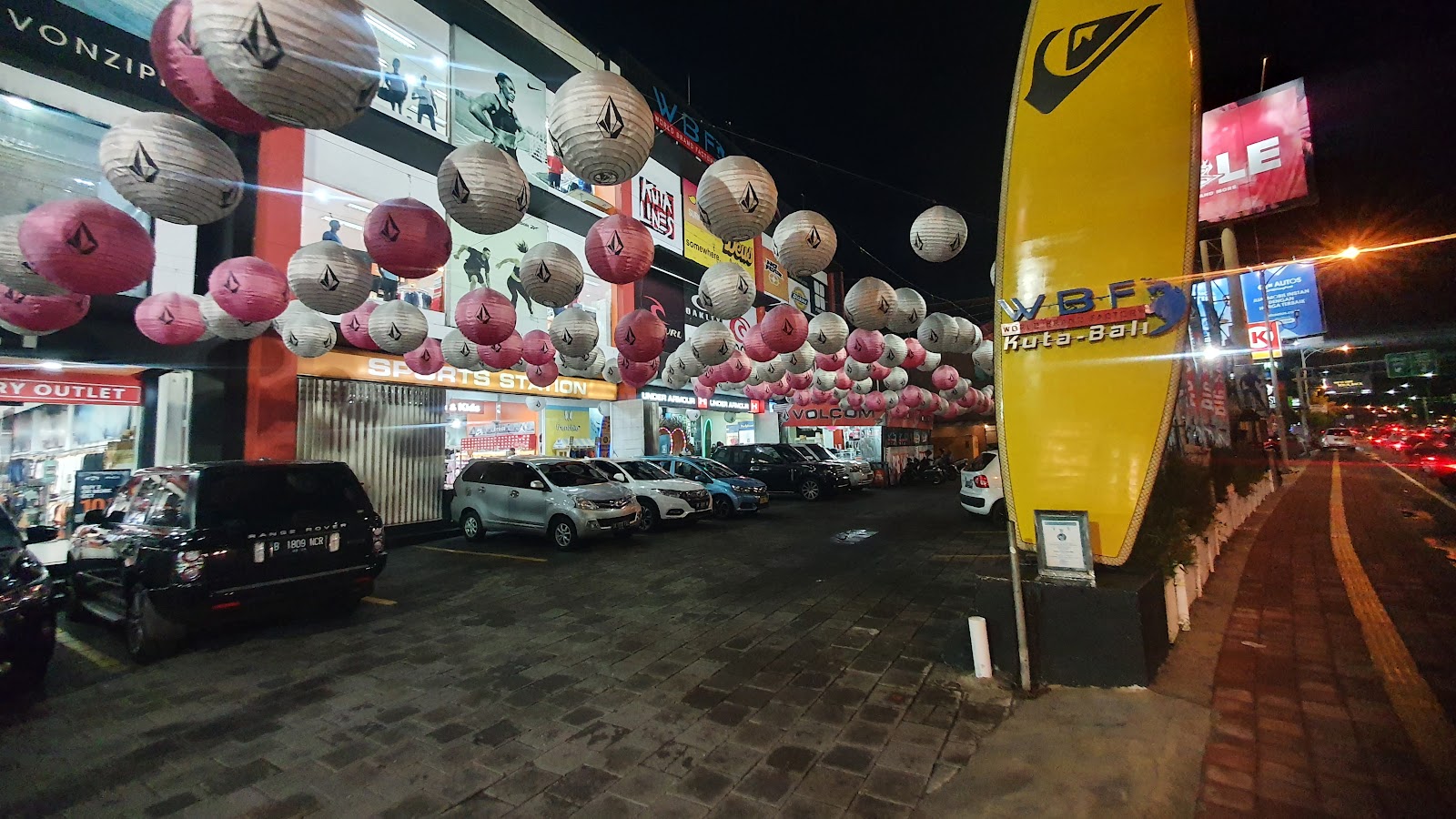 SBS ( Special Brand Store ) BALI