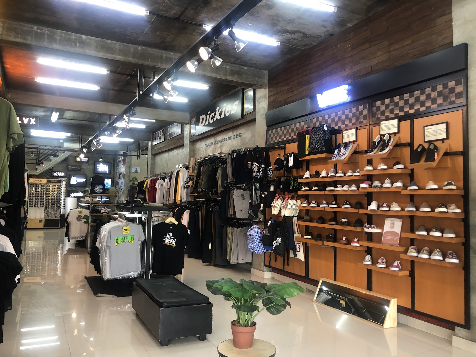 SBS ( Special Brand Store ) BALI