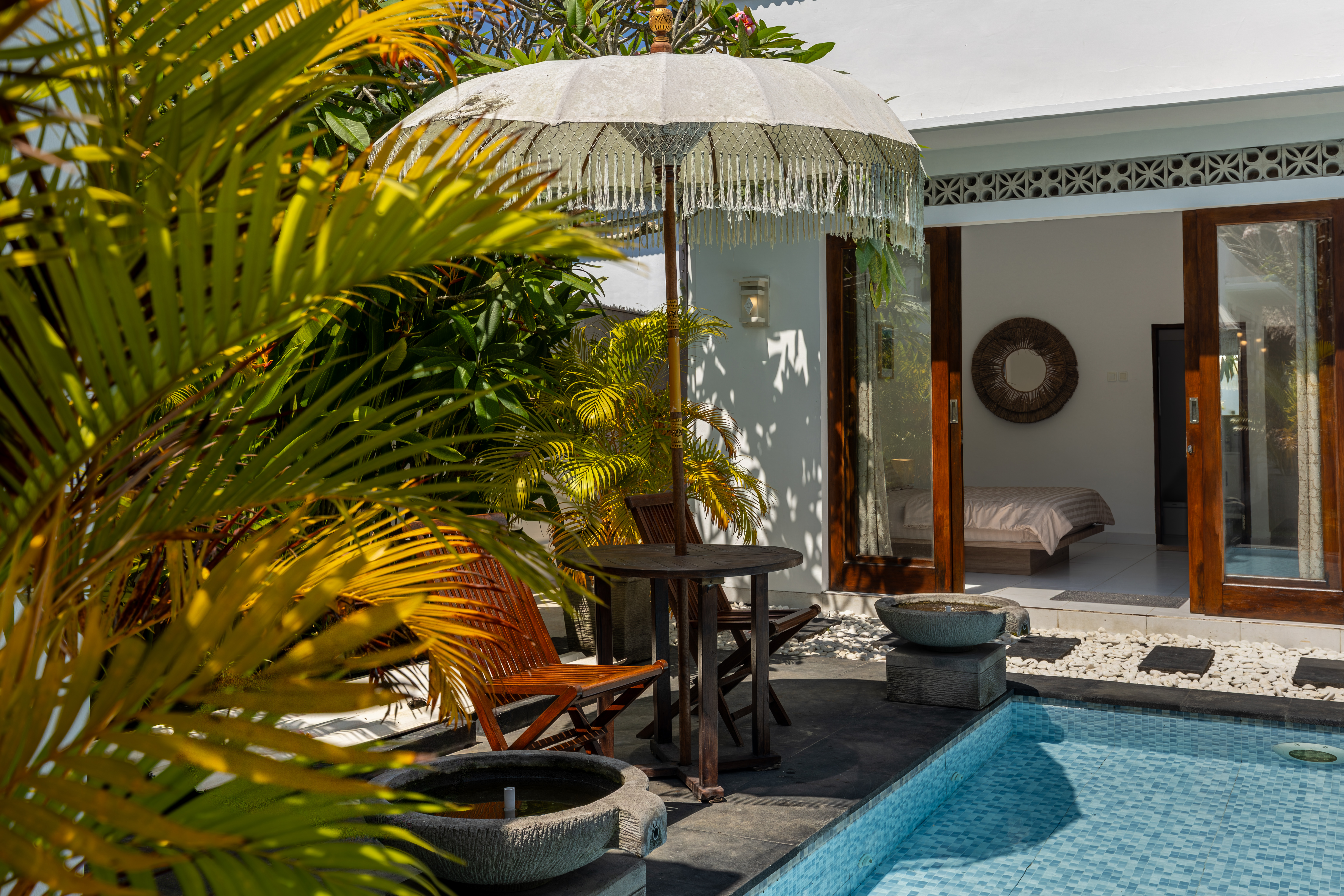 Вилла : люкс с частным бассейном Джимбаран 300м² 4 и более спален