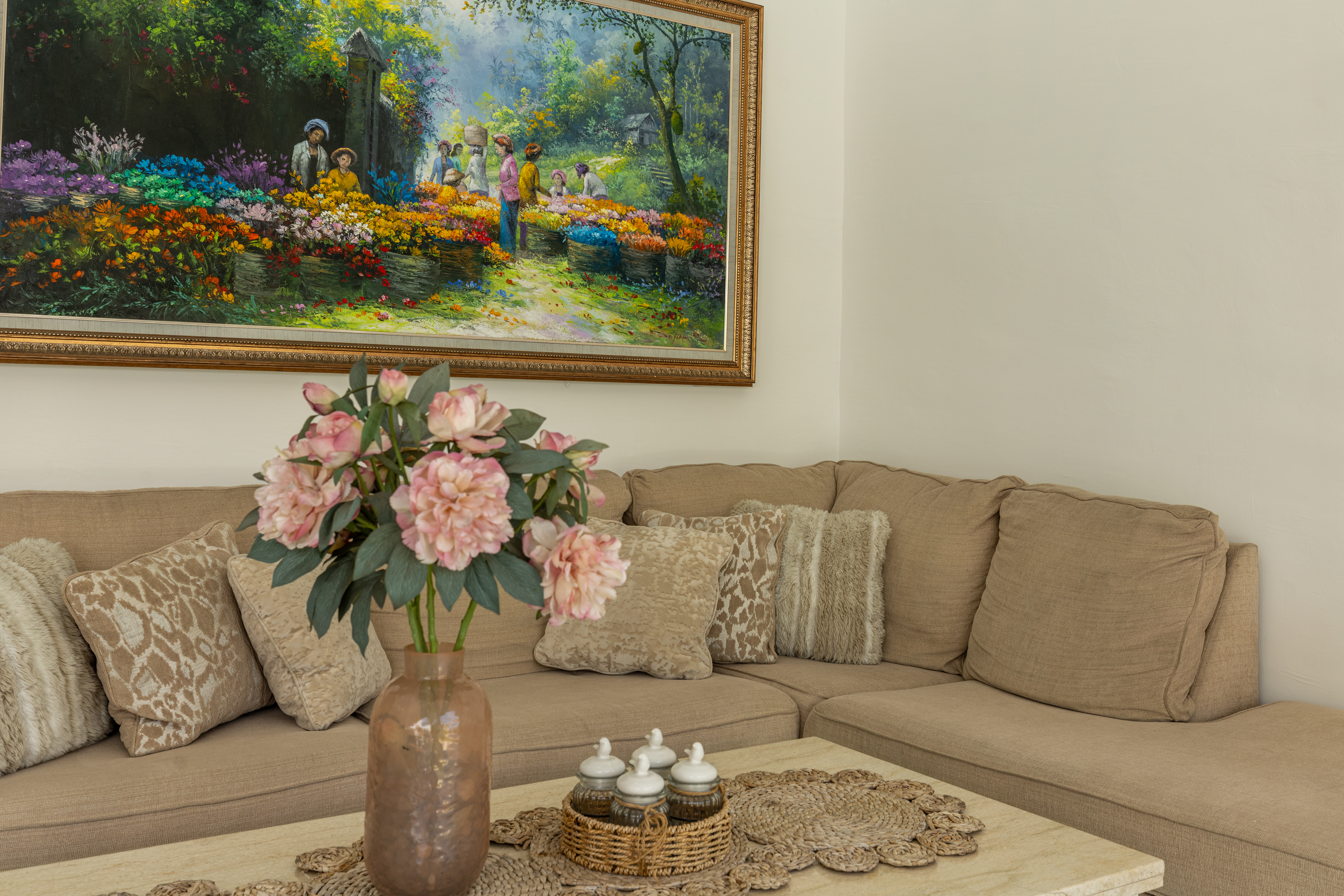 Вилла : люкс с частным бассейном Джимбаран 300м² 4 и более спален