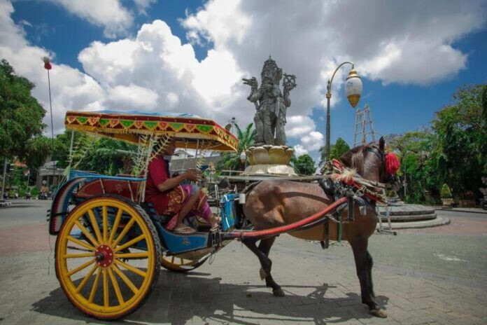 Денпасар получил три награды на Неделе туризма Индонезии