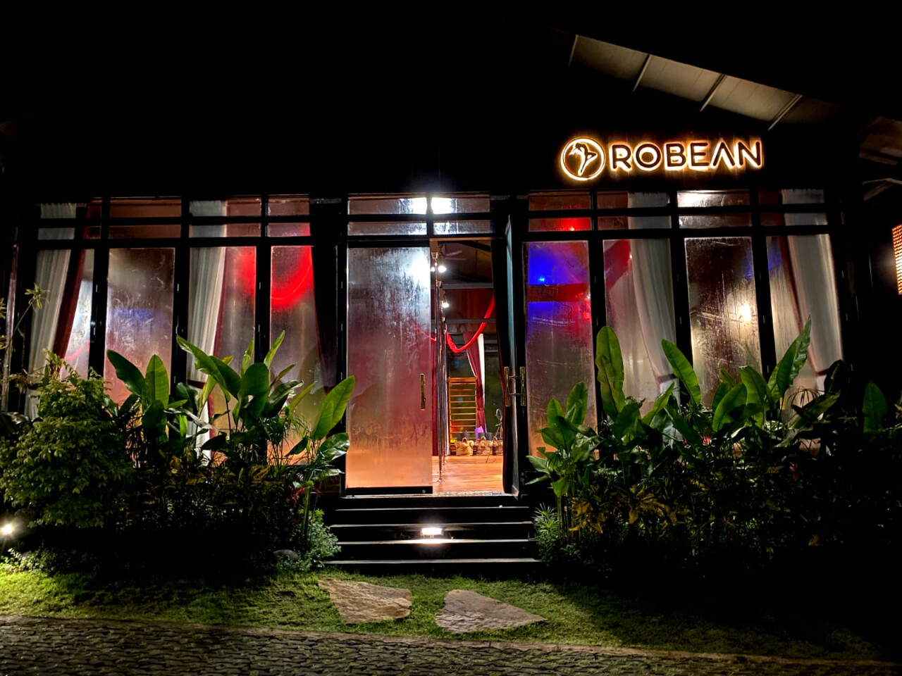 Pole Robean Studio Bali