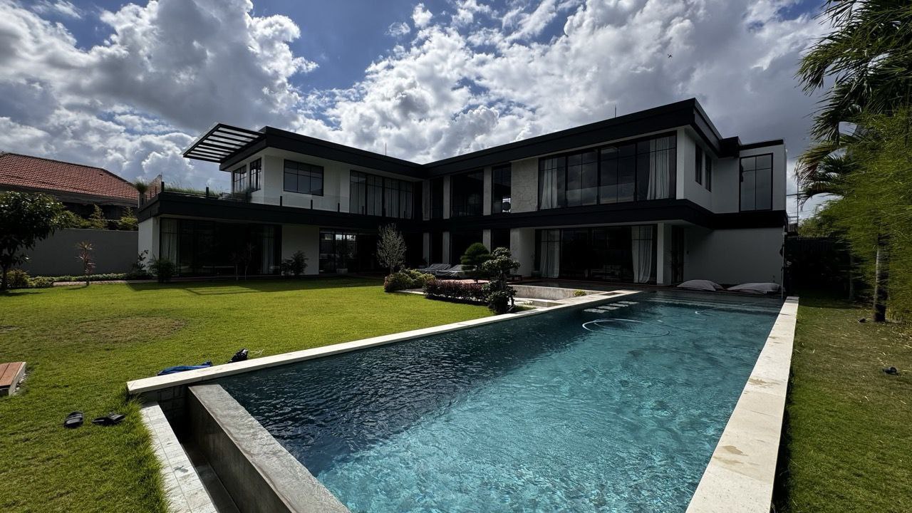 Вилла современная Чангу 1200м² 4 и более спален