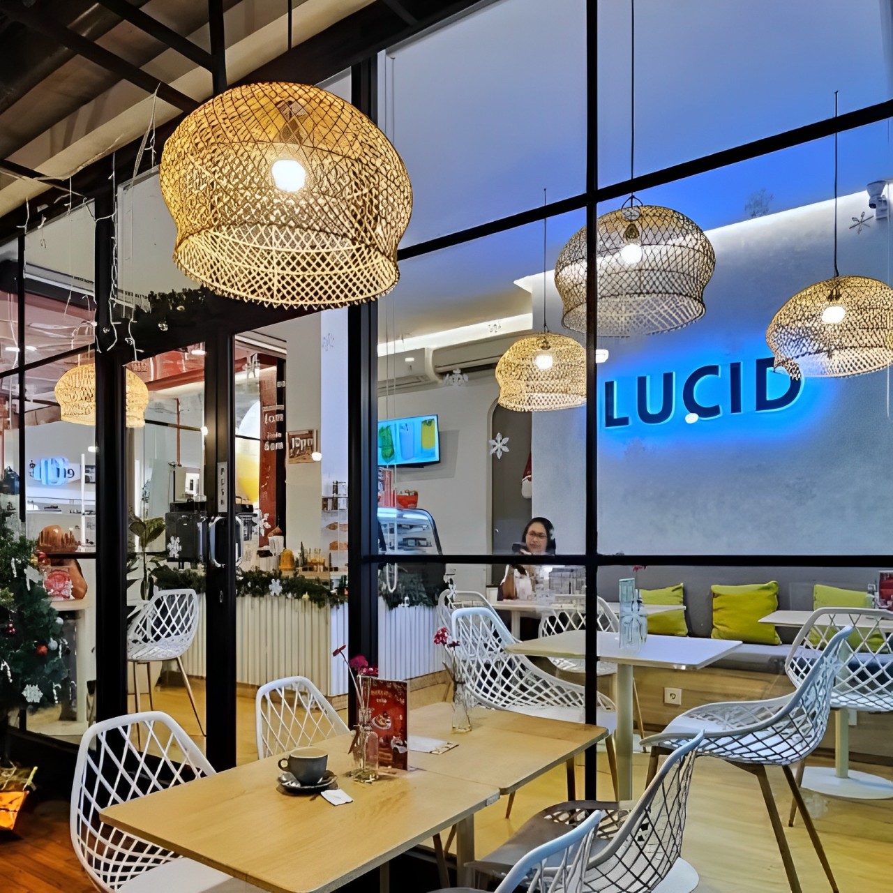 Lucid Cafe Bali
