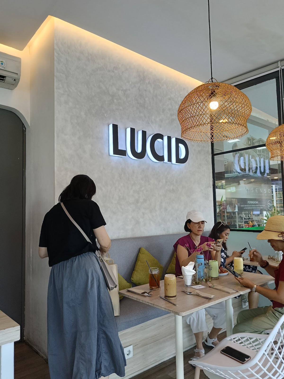 Lucid Cafe Bali