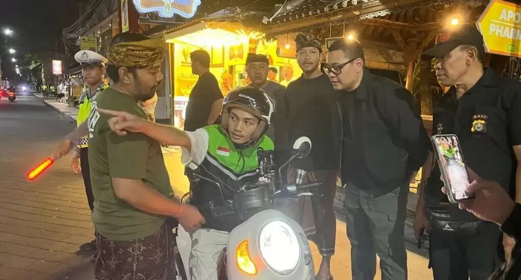 В Легиане усилили контроль за нелегальными мототакси