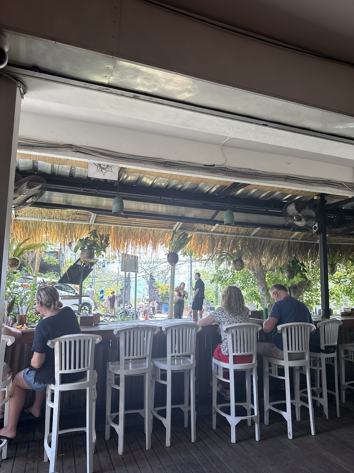 Brunch Station Uluwatu - Cafe & Restaurant