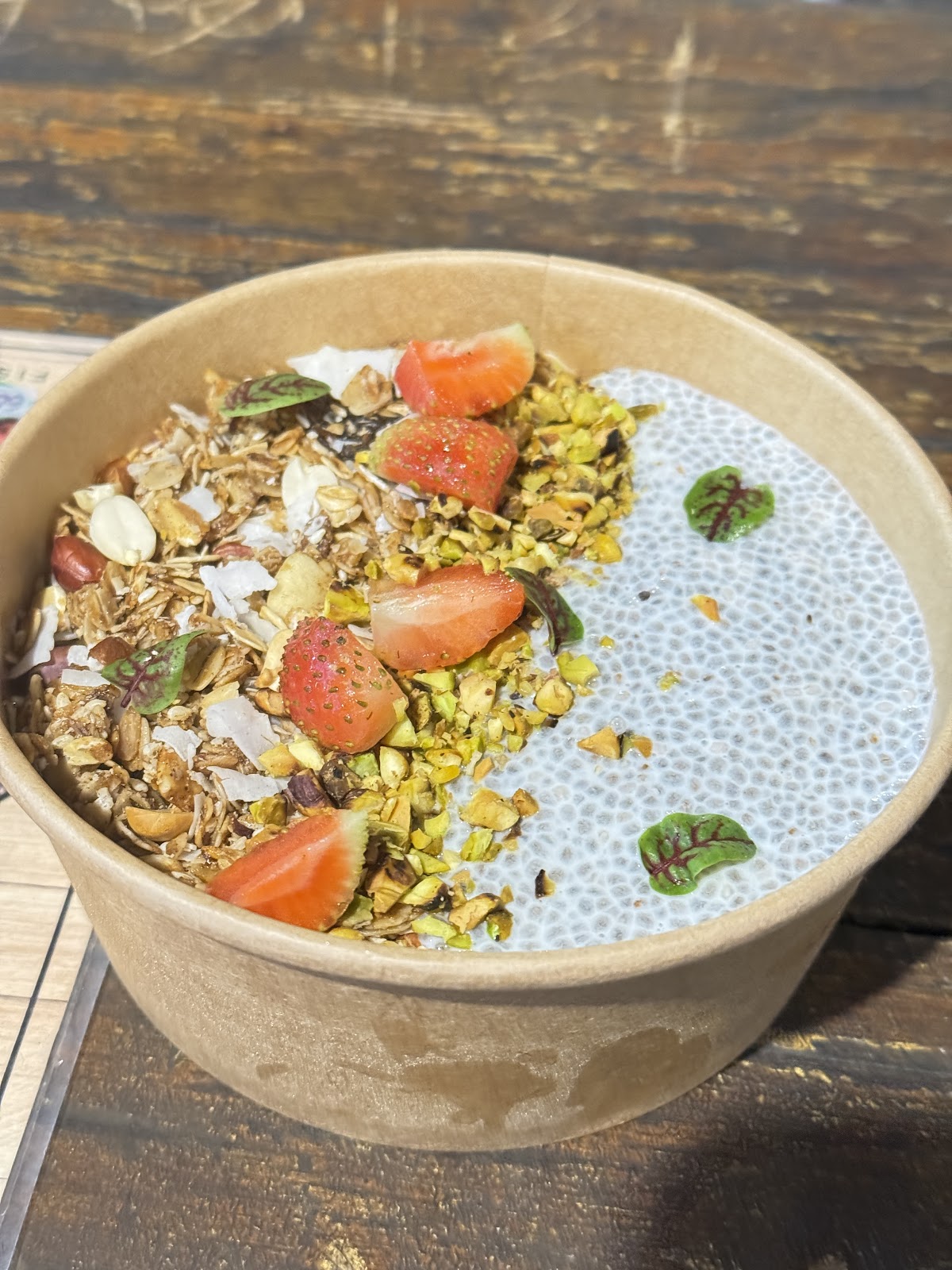 Wakey Wakey | Smoothie bowls & greek yogurt & Poke