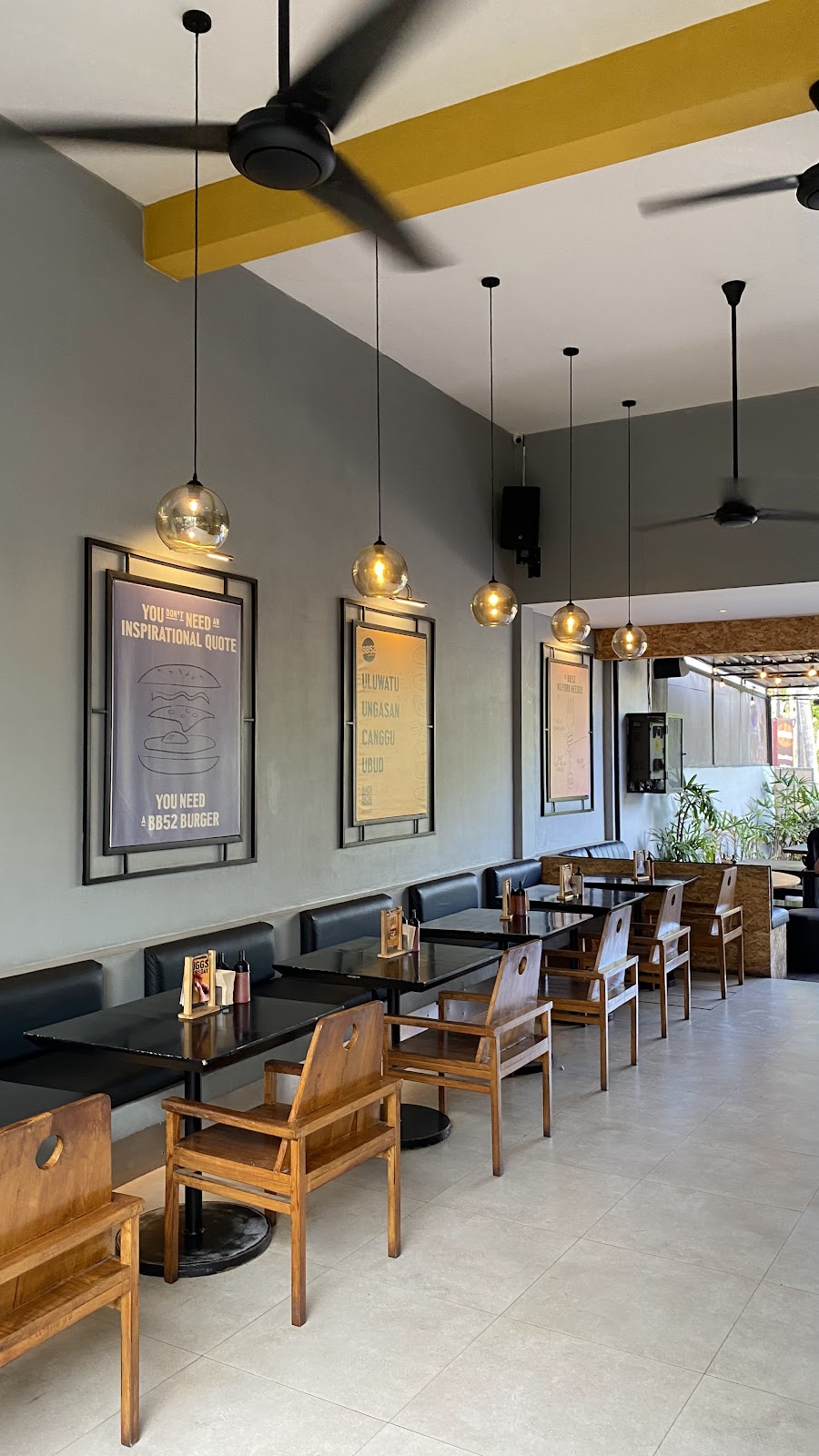 BB52 Burgers Uluwatu