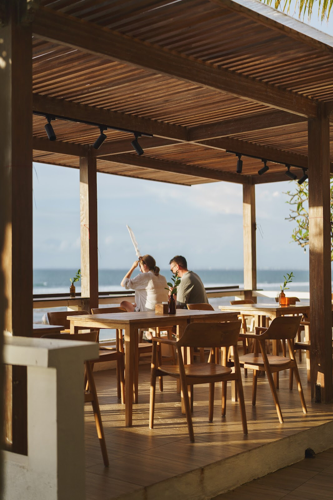 JIMMY BEACH CAFE