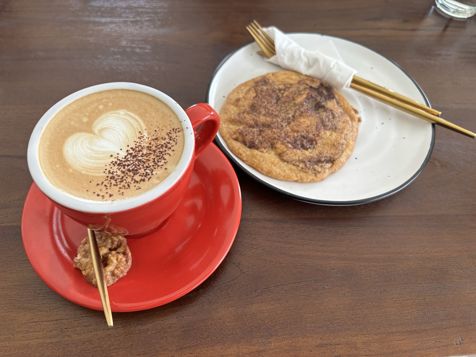 Mamada's Cafe & Bakery