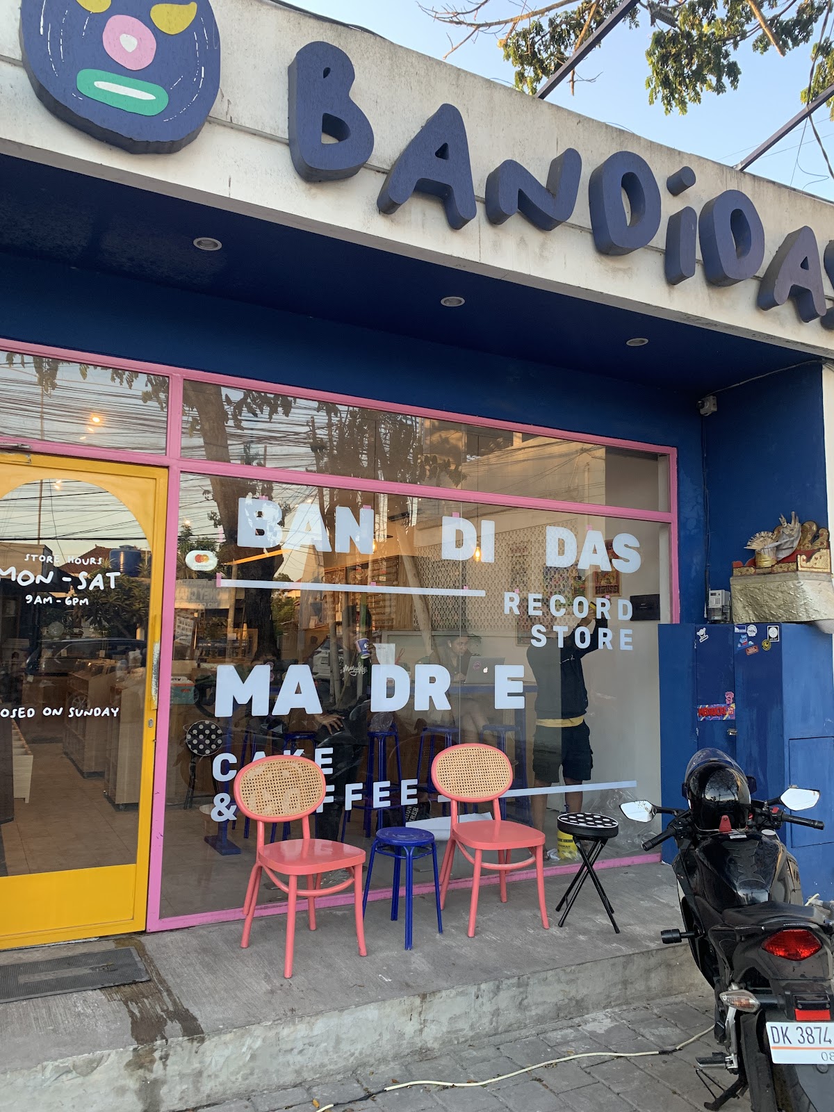 Madre. Cake & Coffee | Bandidas