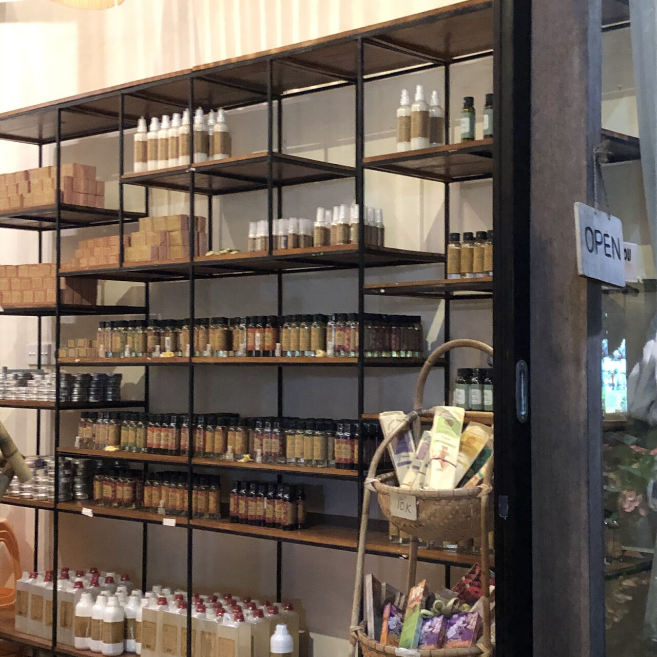 Lemongrass Shop
