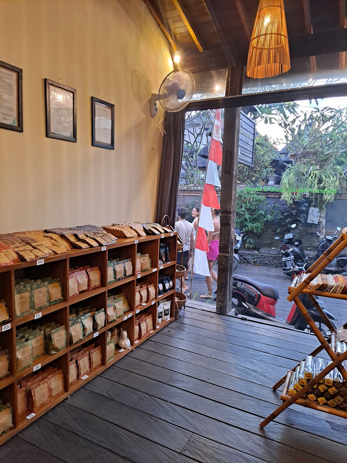 Lemongrass Shop