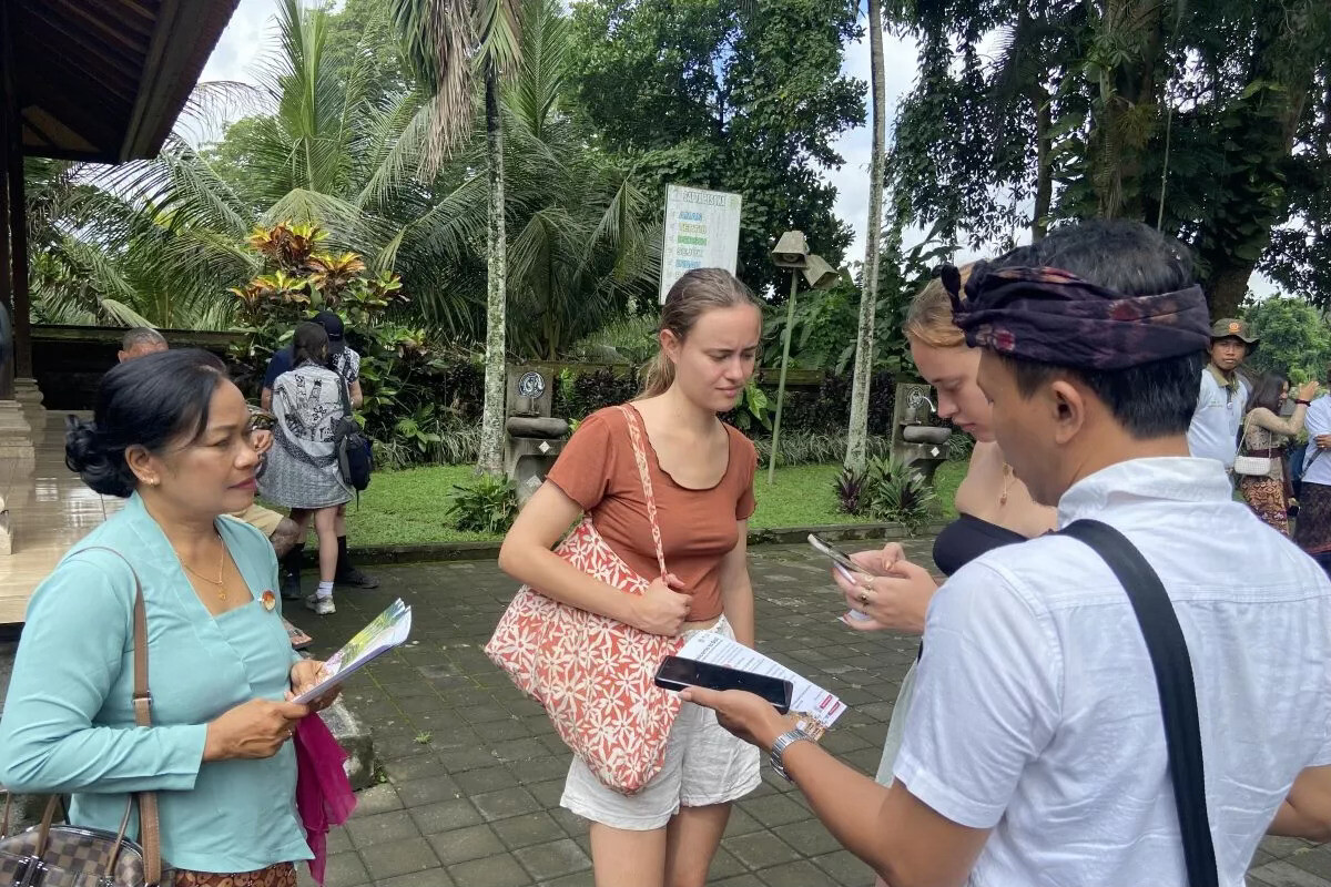 Отельеры на Бали не спешат собирать туристический налог с иностранцев