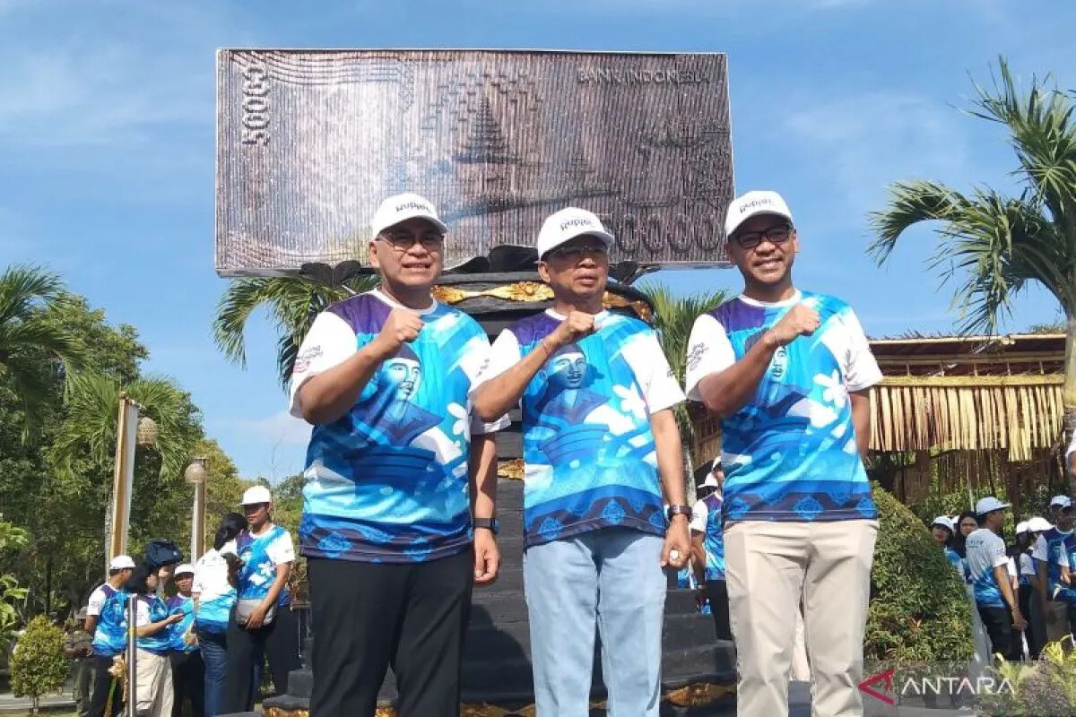 Банк Индонезии построил трёхмерный монумент «Рупия» на Бали