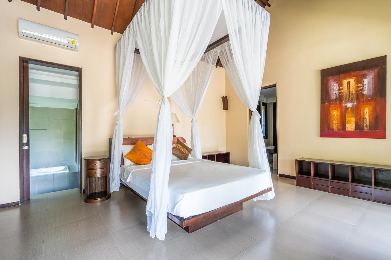 Вилла среди рисовых террас и джунглей Убуд 450м² 3 спальни