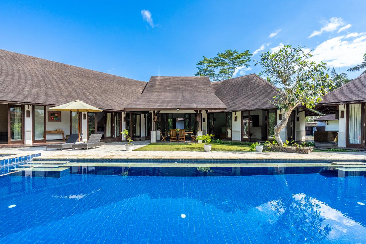 Вилла среди рисовых террас и джунглей Убуд 450м² 3 спальни