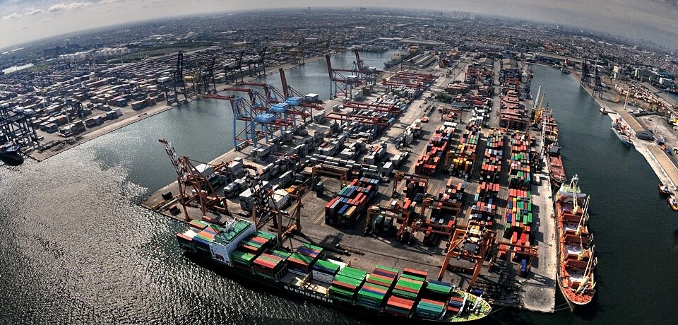 Бали закрывает «серые» схемы: таможня переходит на ИИ