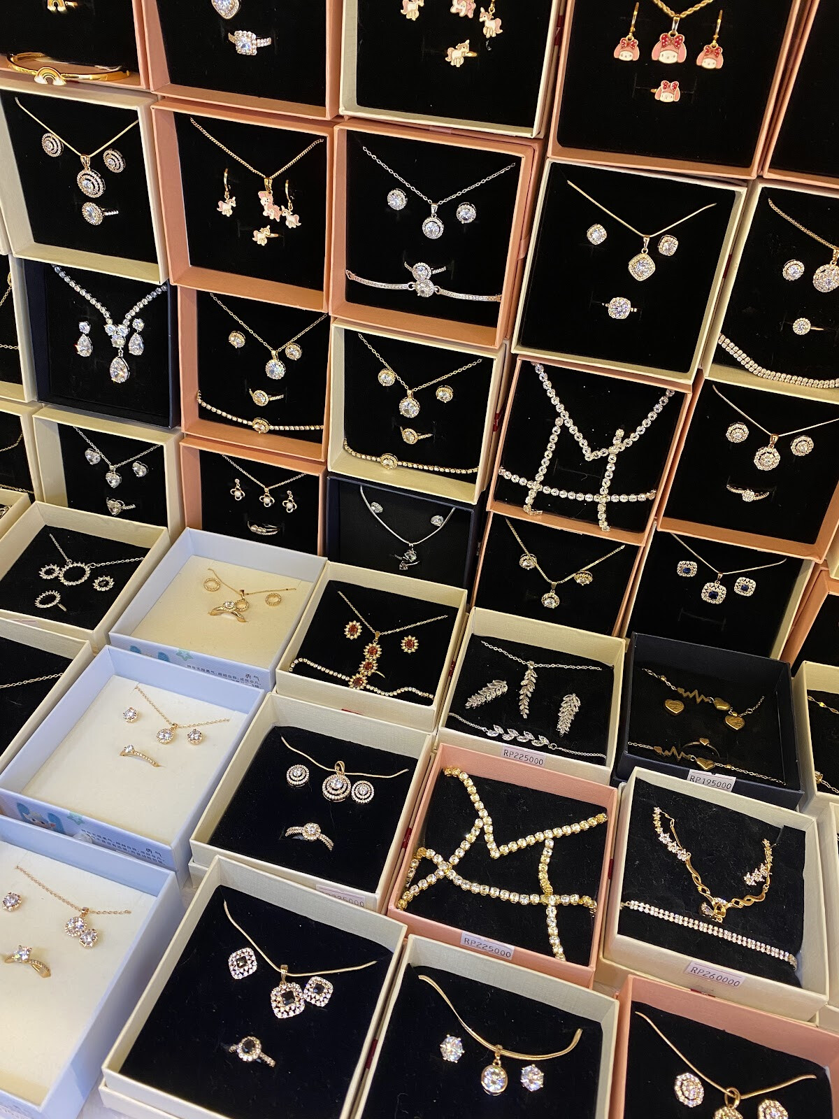 HAYDAY JEWELRY