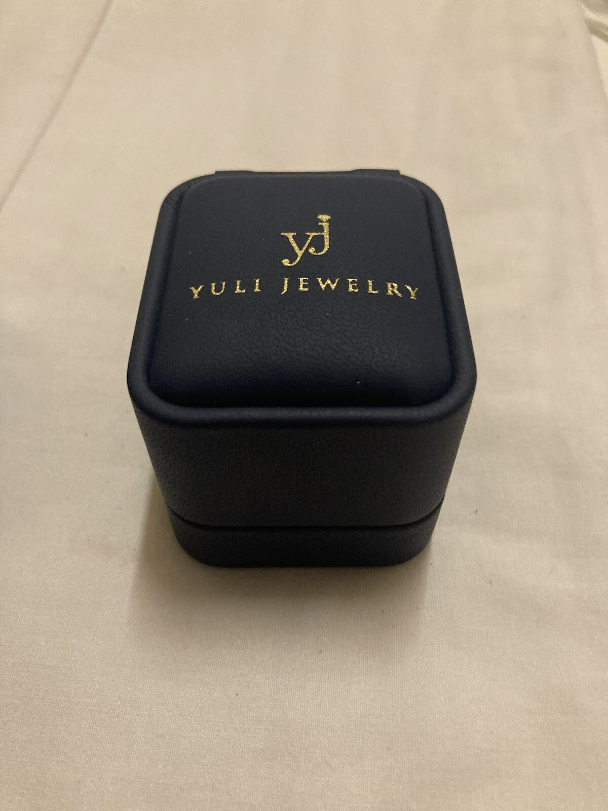 Yuli Jewelry