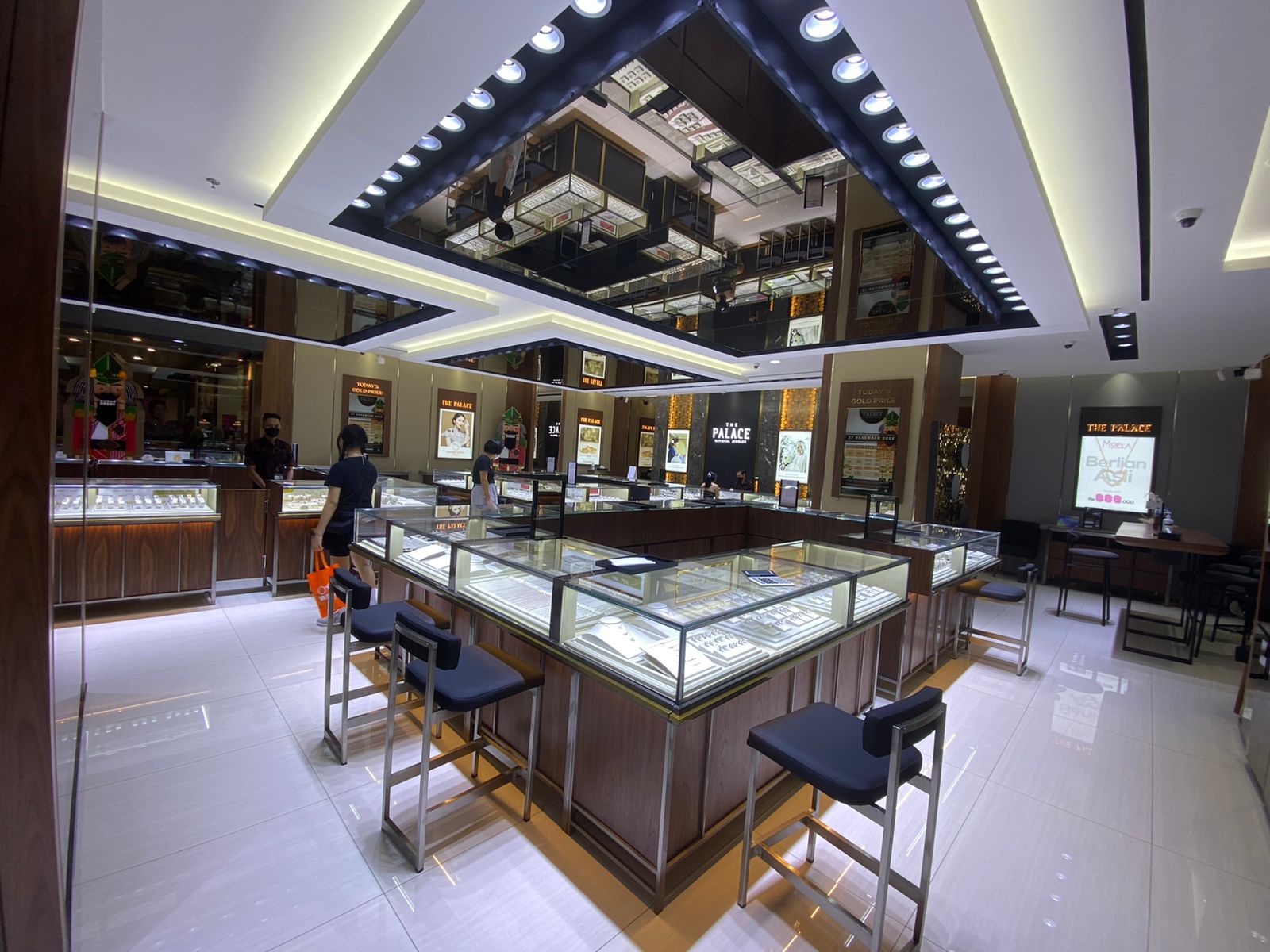 The Palace National Jeweler - Trans Studio Mall Bali