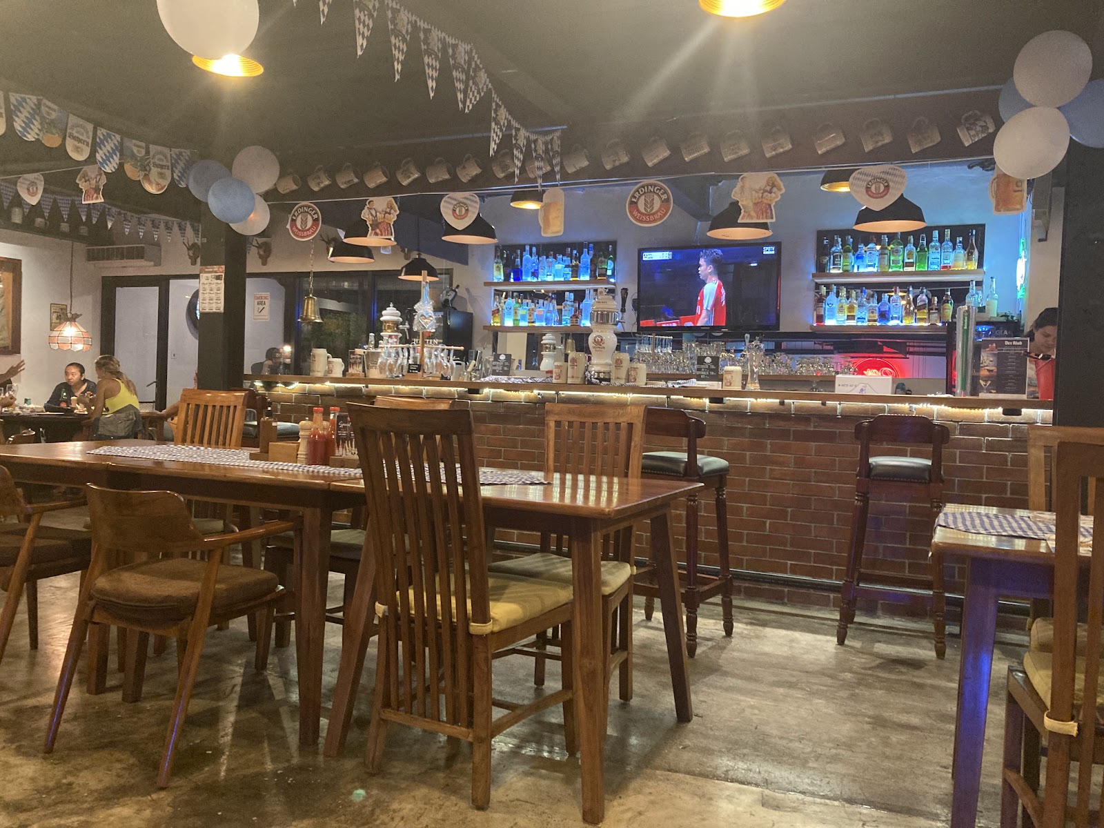 Das Bistro by Mama's